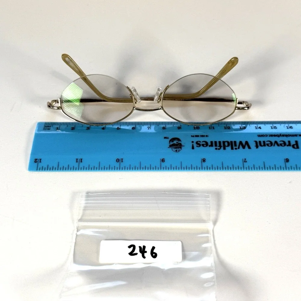 Lauren Hutton L087 Eyeglasses Frame Only 48-18-135 Gold Metal Oval Womens‎